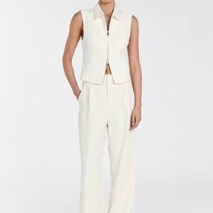 DISSH Cream Sleeveless Vest